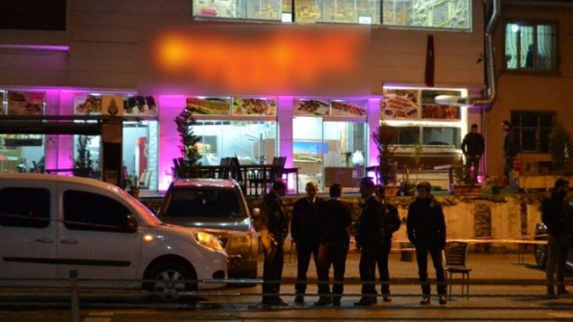 2 injured after gunmen attack restaurant in Constantinople