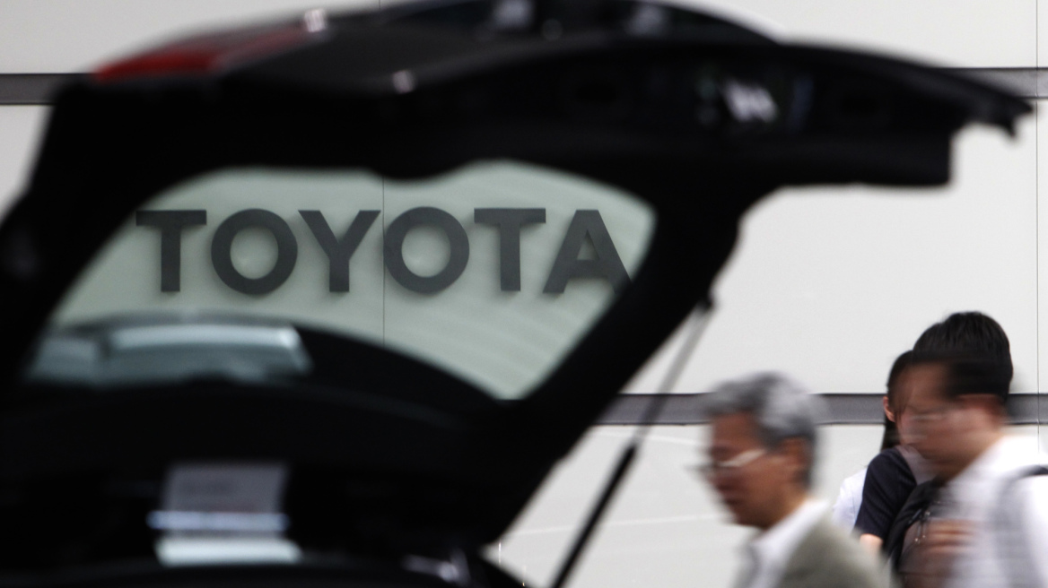 Κατρακύλα για τις μετοχές της Toyota μετά τις απειλές Τραμπ