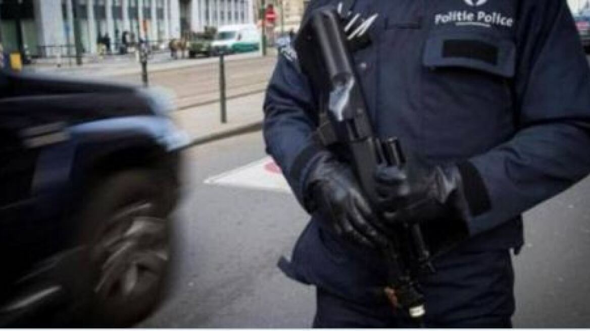 Βέλγιο: Ομαδική... ασθένεια λόγω εξουθένωσης από τους αστυνομικούς στο Μόλενμπεκ