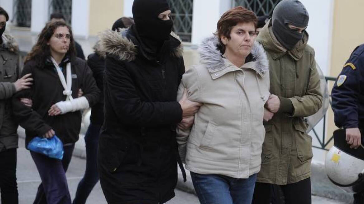 Η εισαγγελέας ανηλίκων έδωσε την επιμέλεια του παιδιού της Ρούπα μόνο στη γιαγιά του