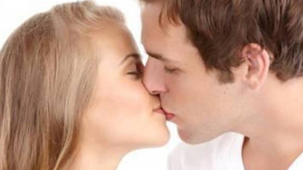 Kissing: The perfect “antidote” for everything!