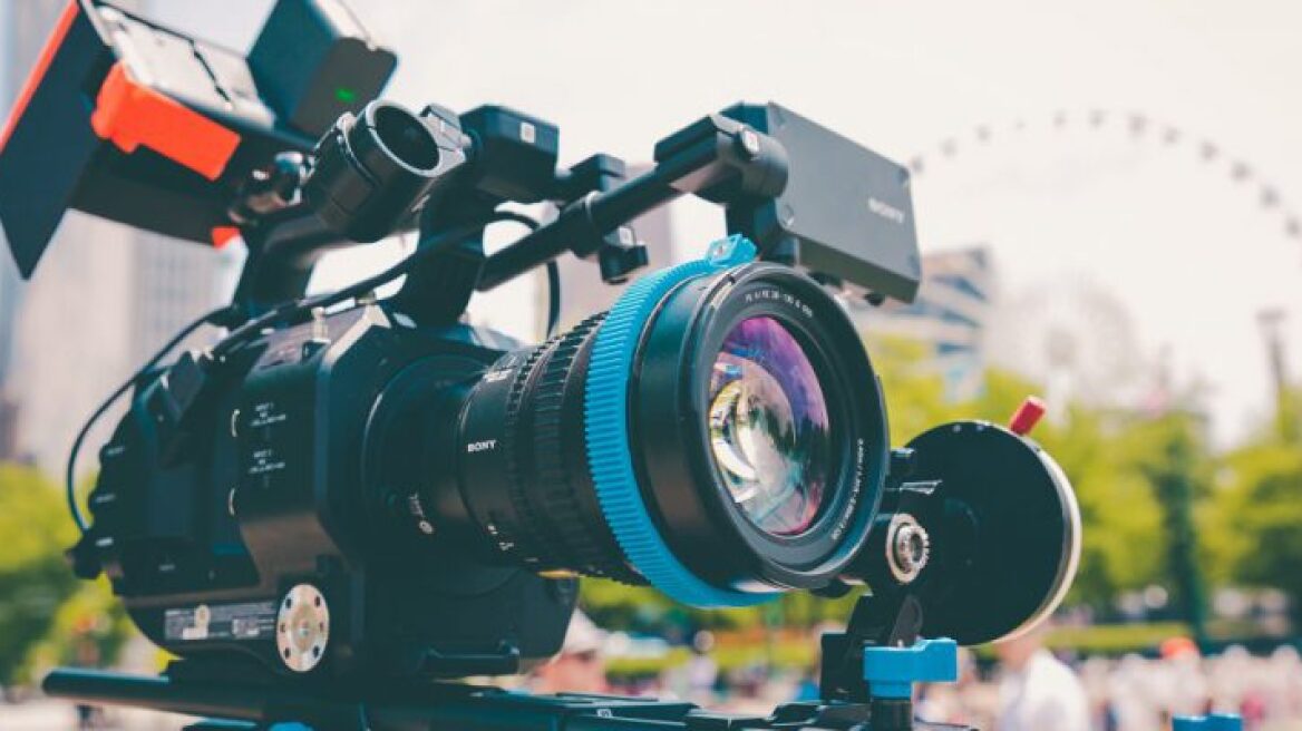 How can media and journalists help to counter hate? Take part in the Media against Hate video contest!