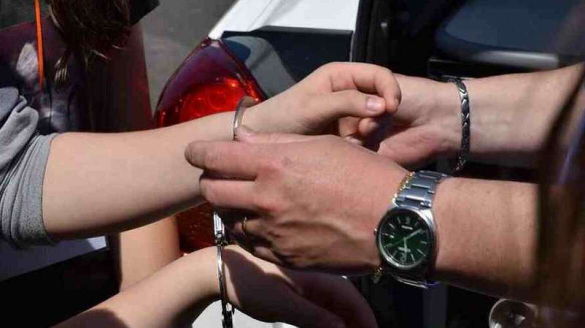 Ανήλικος συνελήφθη με χασίς στην Κεφαλονιά