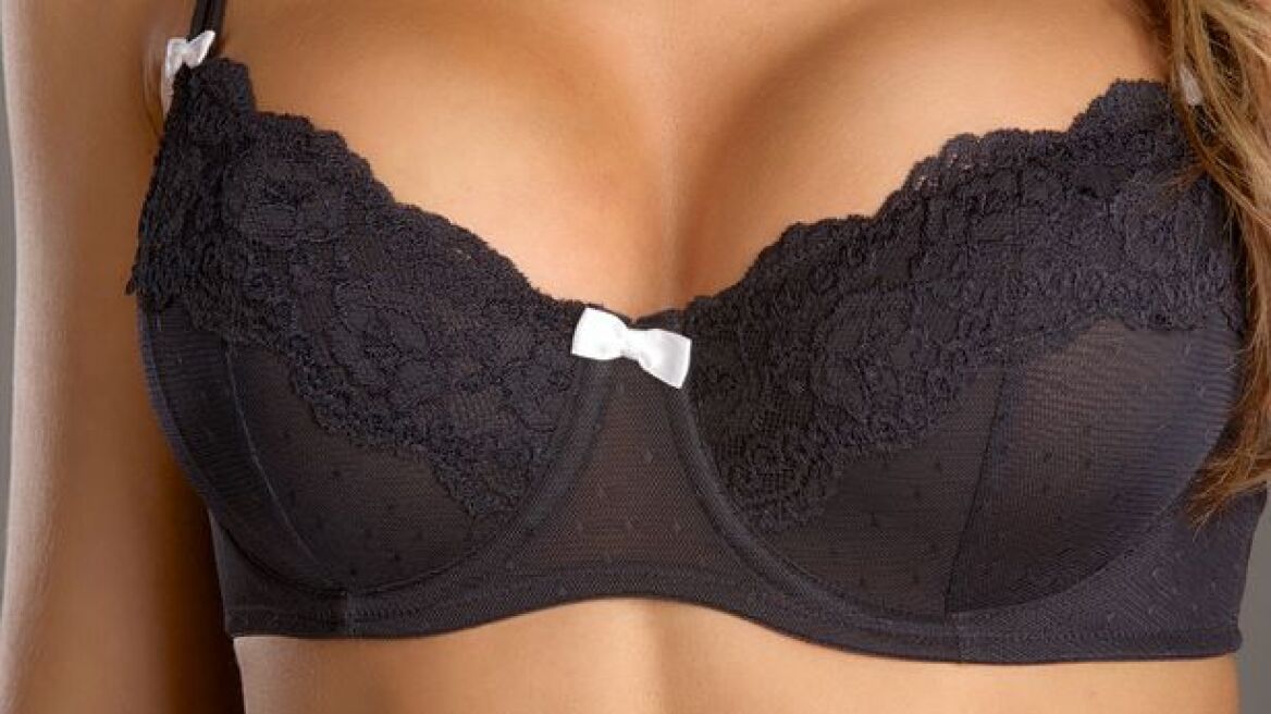 Μικροσκοπικές θηλές: Η νέα hot τάση των γυναικών για το 2017