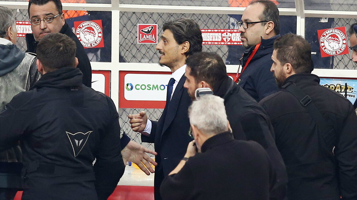 ΣΕΦ: Ένταση κατά την αποχώρηση του Γιαννακόπουλου