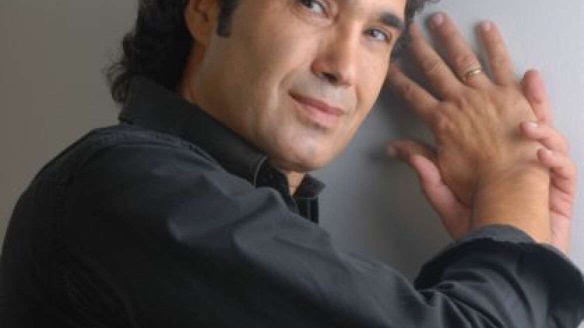 Σταύρος Λιβυκός: Άφησε το τραγούδι και έγινε οδηγός ταξί