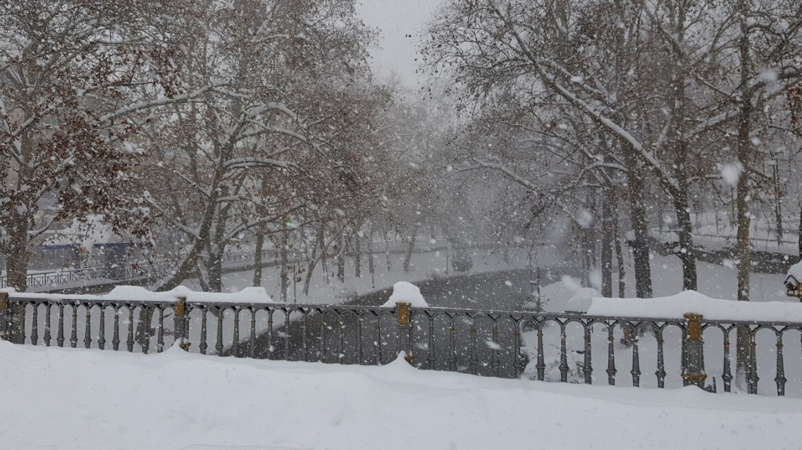 Βρήκαν πρόσφυγα νεκρό, μισοθαμμένο στο χιόνι, στον Έβρο