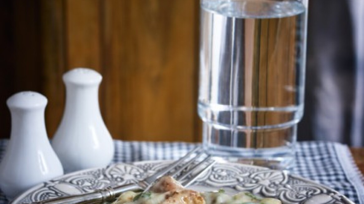 Χοιρινό με σέλινο φρικασέ