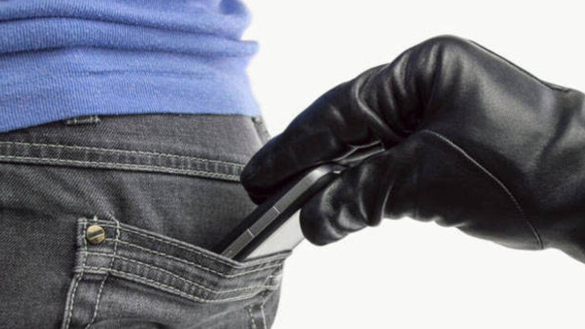 Ηράκλειο: Ξάφρισε δυο κοπέλες σε ένα μεσημέρι