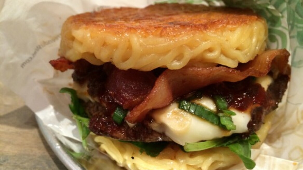 Ramen burger ή το μπέργκερ αλλιώς