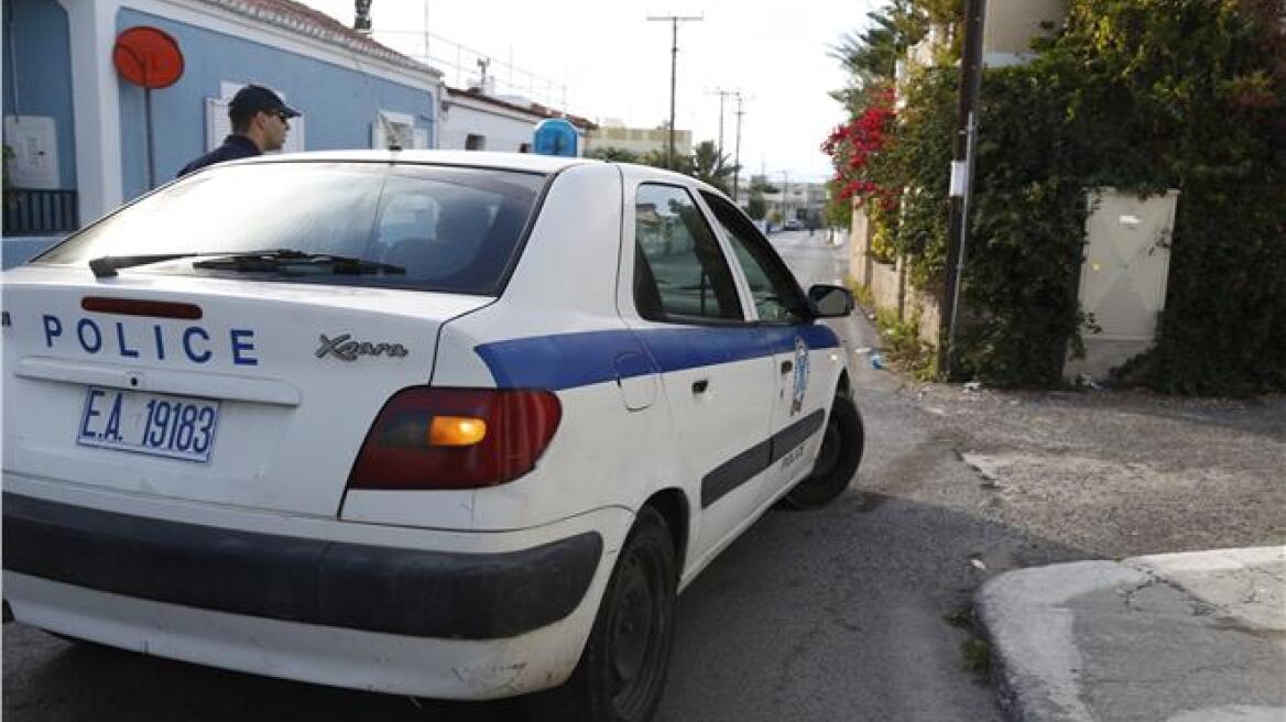 Θεσσαλονίκη: Ζητούσε 2.000 ευρώ από την πρώην του για να μην βγάλει στη φόρα προσωπικές της φωτογραφίες  