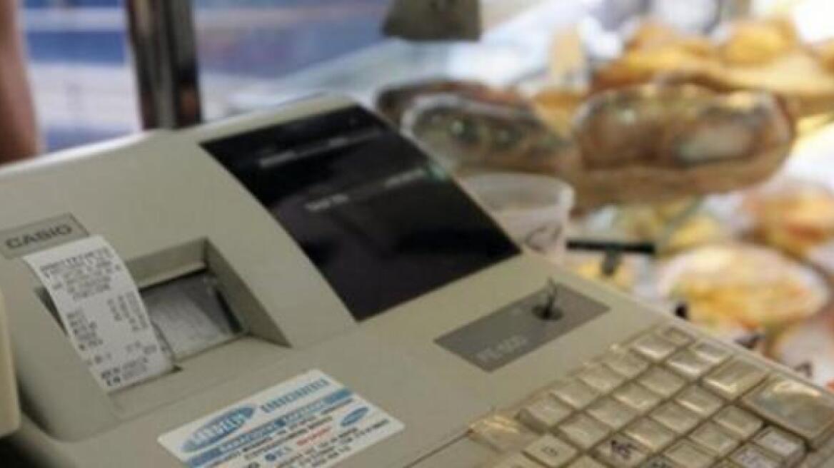 Ανήλικοι «σήκωσαν» ταμειακή μηχανή από καφετέρια στην Άρτα