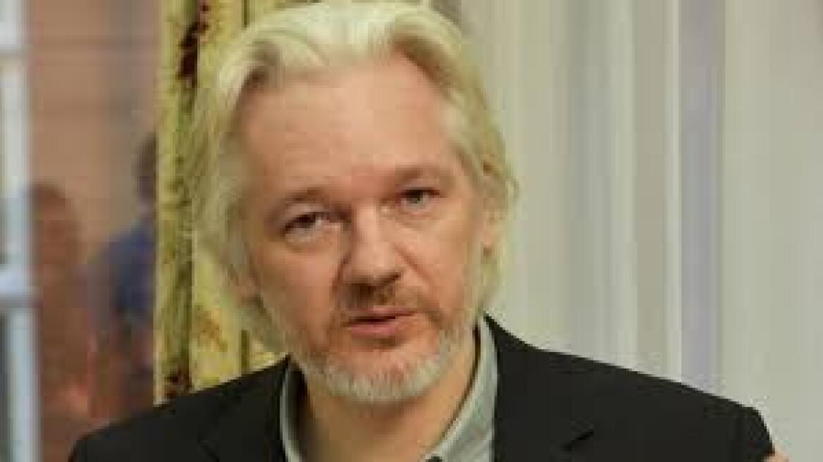  Kellyanne Conway: We should listen to Julian Assange on hacking allegations