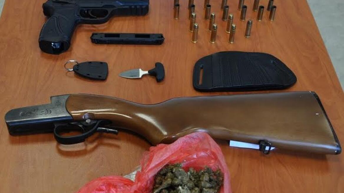 Παράνομα όπλα και ναρκωτικά σε Ναύπλιο και Ηράκλειο