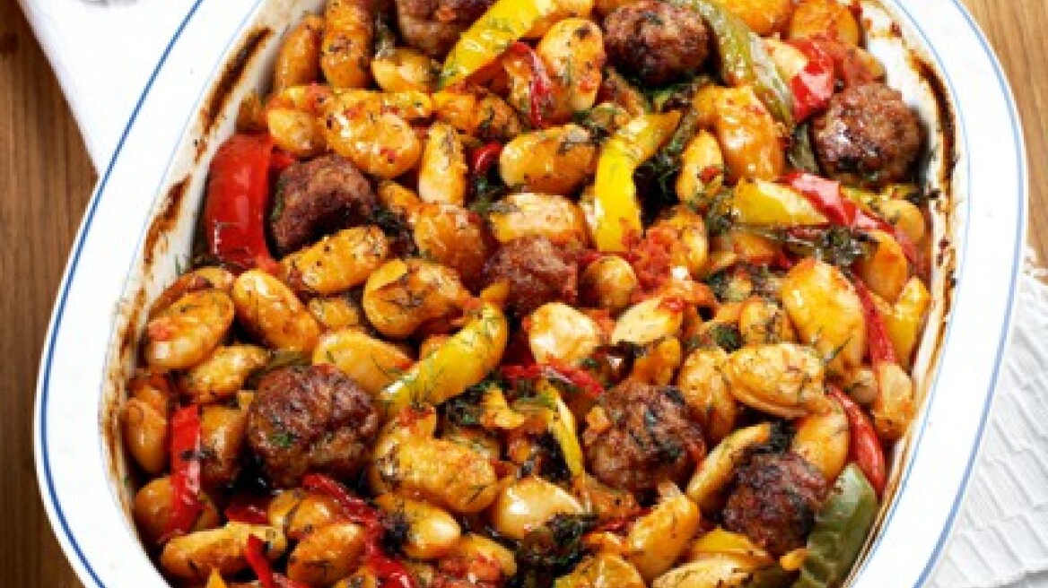 Γίγαντες φούρνου με κεφτεδάκια