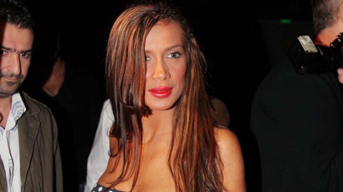 Πάολα: «Ήθελα να γίνω τσιγγάνα... και καθόμουν στο σολάριουμ για ώρες»