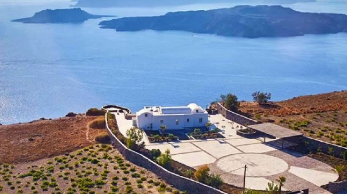 Tatler: Οι 9 πιο εντυπωσιακές βίλες προς ενοικίαση στον κόσμο - η μία στη Σαντορίνη