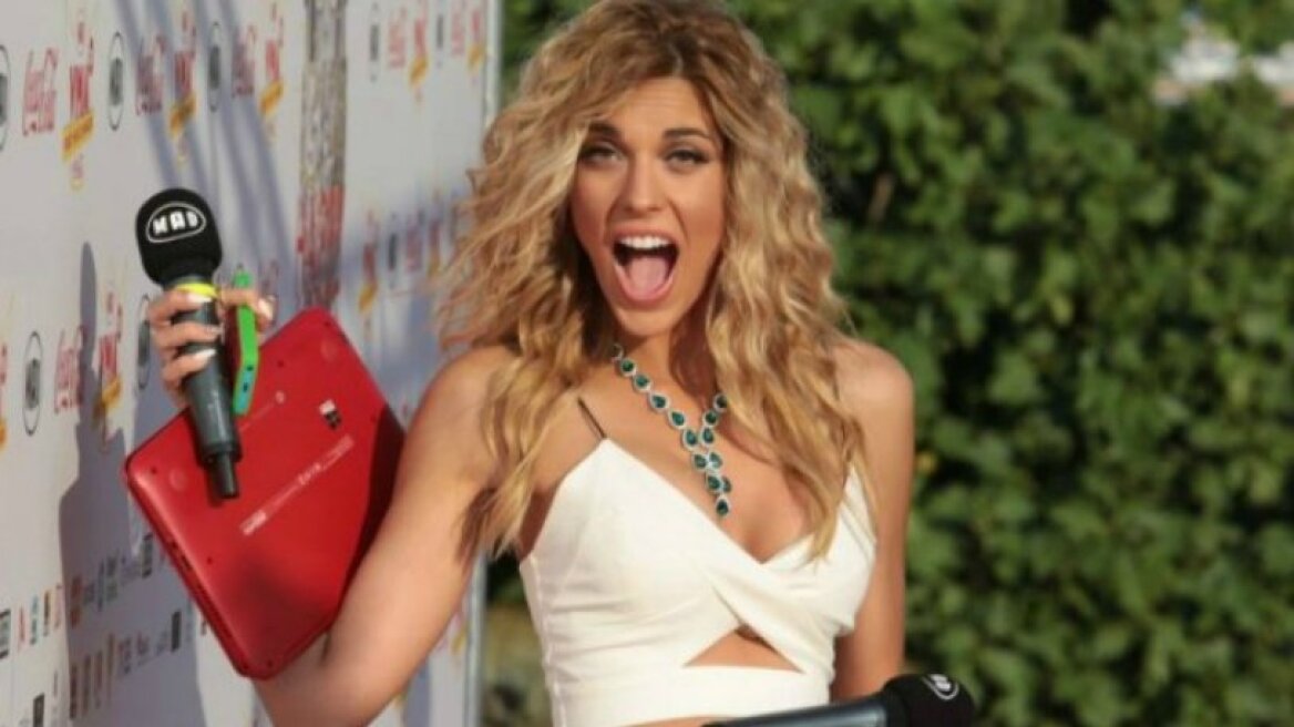 Manto Gasteratou: A sexy “philosopher” (photos)