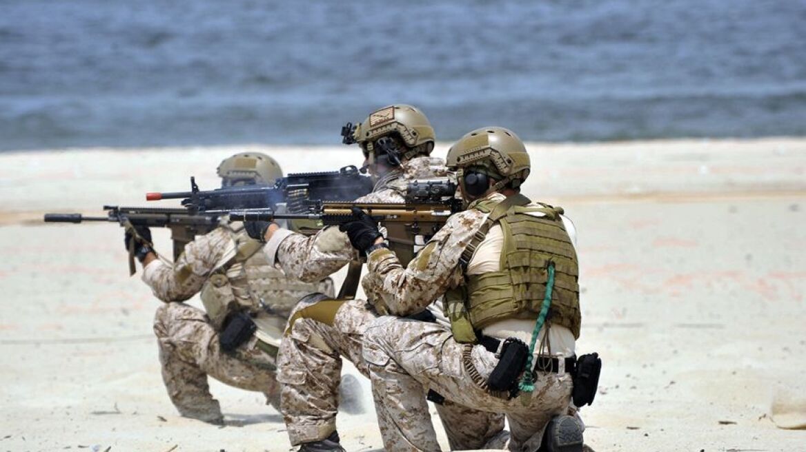 Trump to Dover AFB for return of US SEAL’s remains