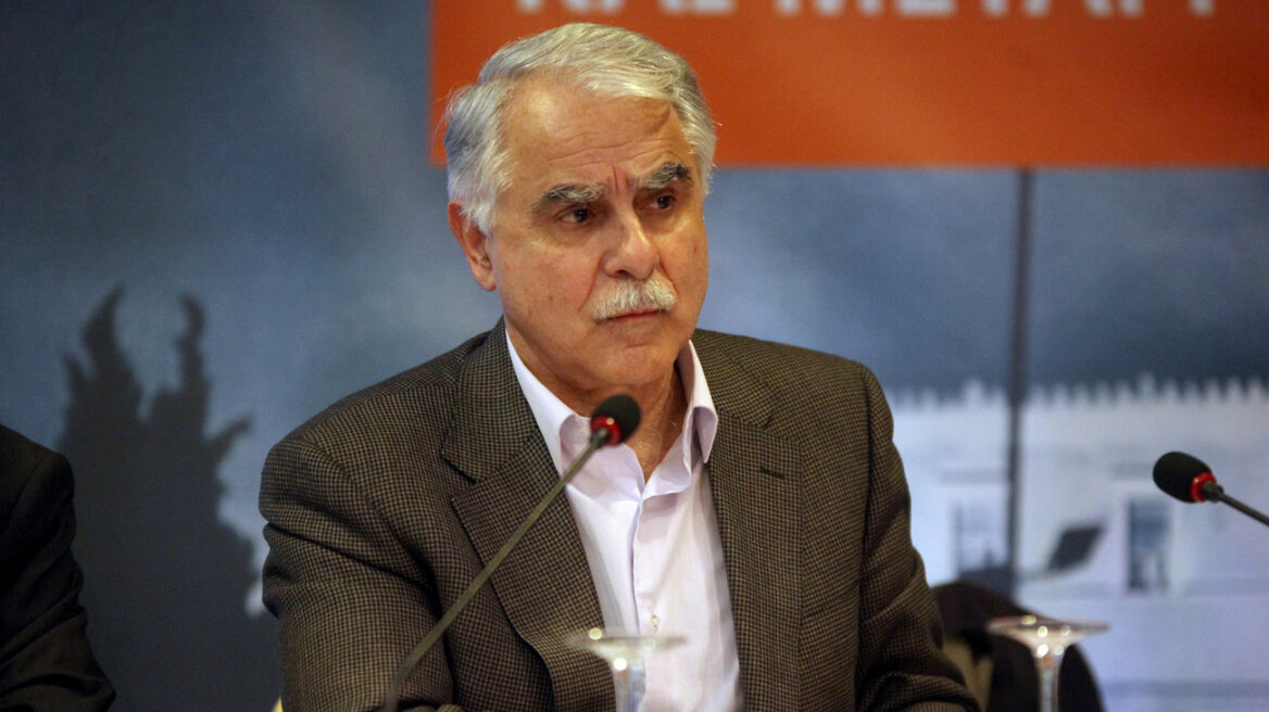 Βίντεο: Μπαλάφας σε διαμαρτυρόμενο πολίτη: «Άντε πάενε από δω...»