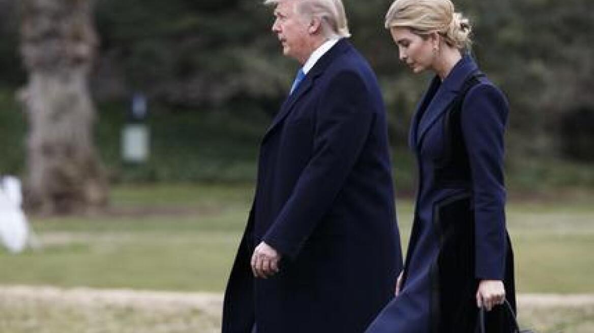 Τραμπ: Στο Ντόβερ, συνοδεία της Ιβάνκα, για να τιμήσει πεσόντα αμερικανό κομάντο