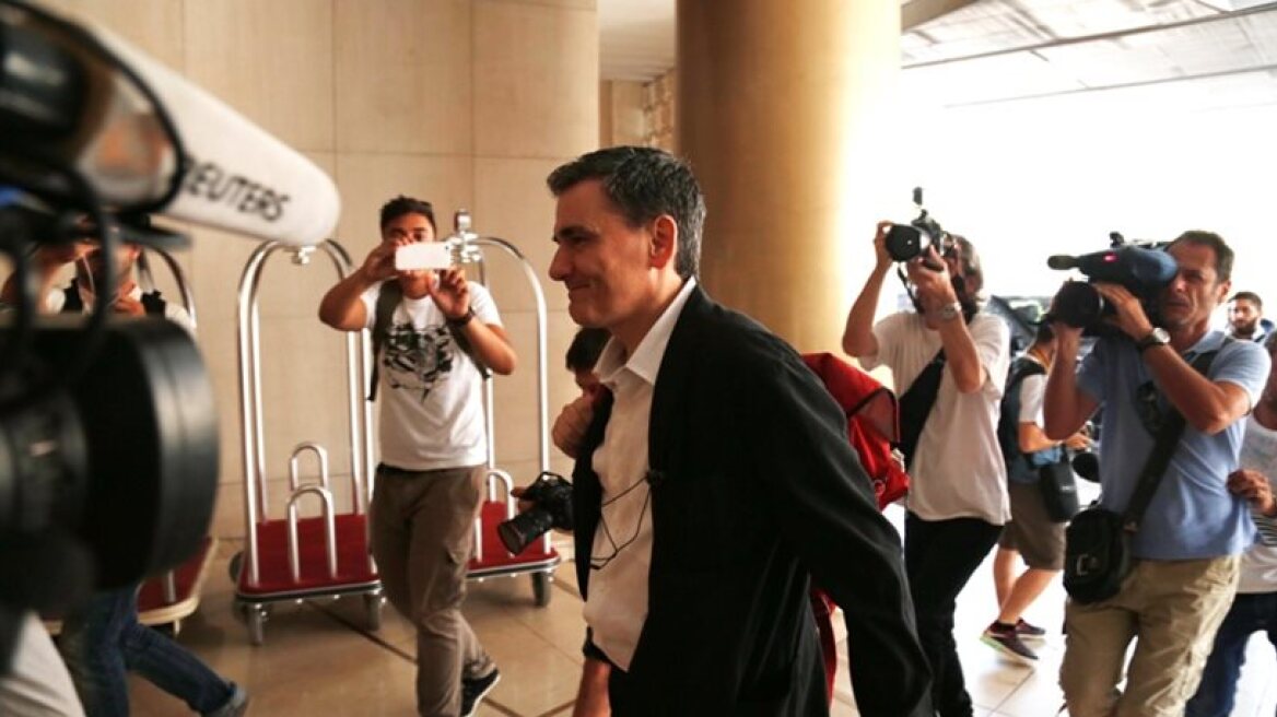 Commission: We work on the evaluation but we don’t know when we will be back to Athens