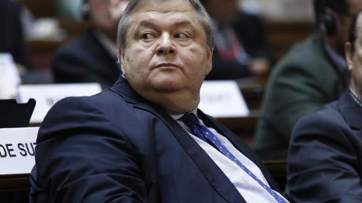 Βενιζέλος: Ναι σε κυβέρνηση εθνικής συνεργασίας με τον ηττημένο ΣΥΡΙΖΑ
