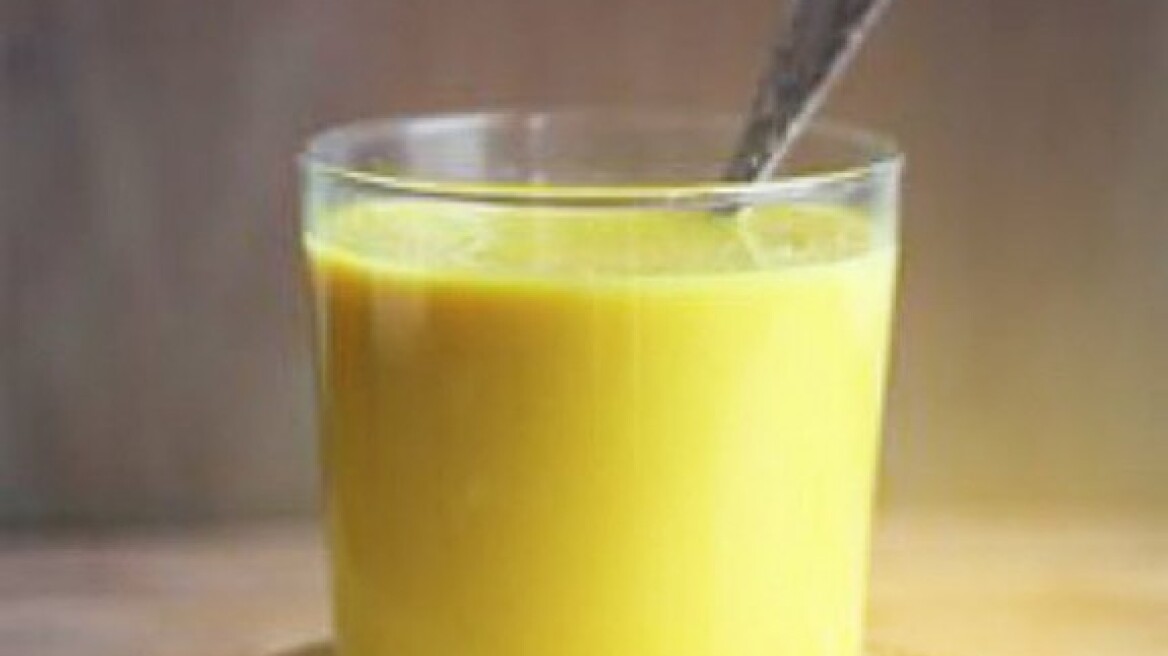 Golden milk: Το θεραπευτικό ινδικό ρόφημα