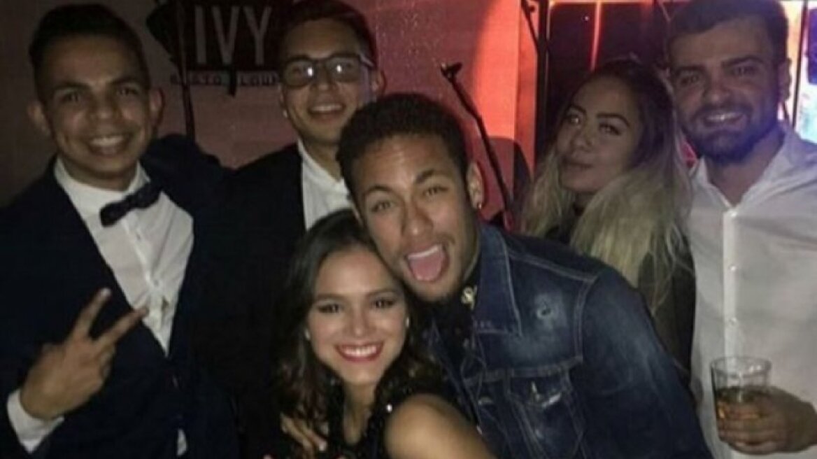 Τρελό πάρτι του Νεϊμάρ για τα γενέθλιά του (vids)