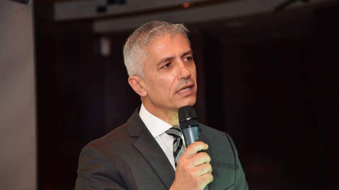 Οι αστυνομικοί συμμετέχουν στην εκστρατεία επαναπατρισμού των γλυπτών του Παρθενώνα