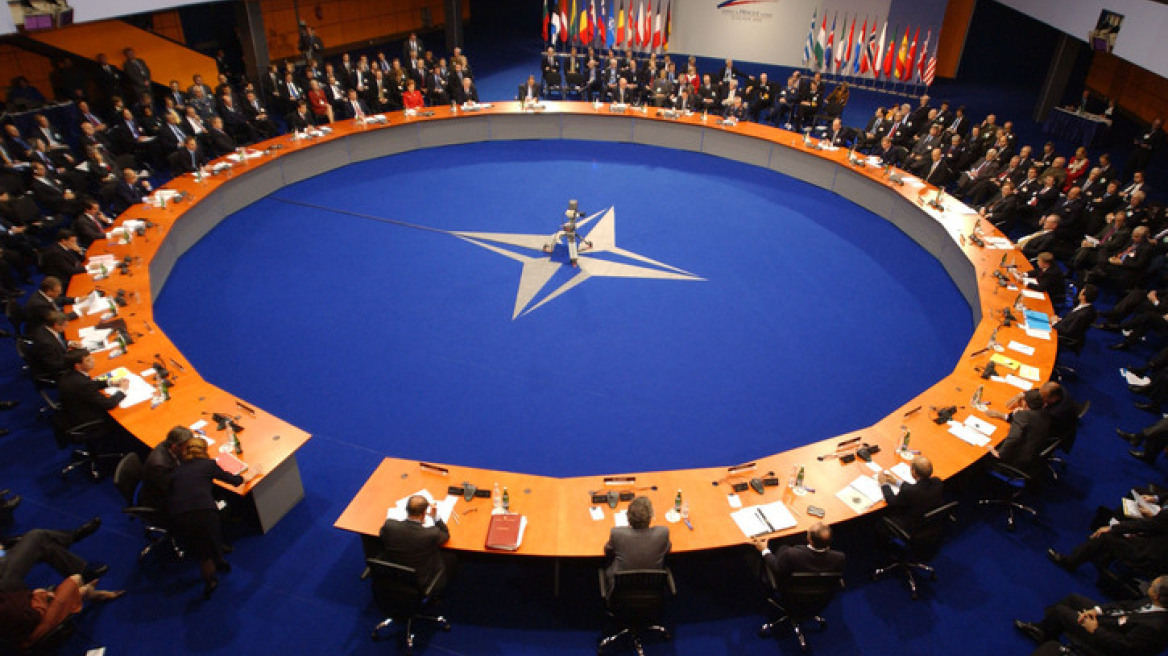 Greece among only 3 NATO members that pay their share