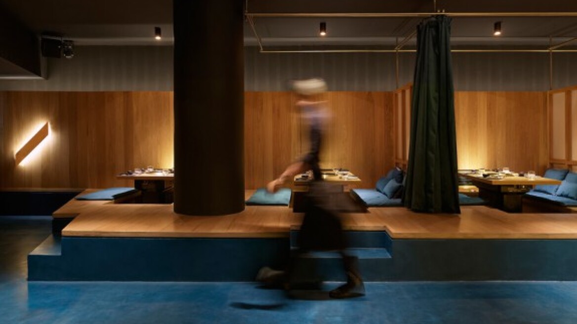 Red Door: Το εστιατόριο που βγάζεις τα παπούτσια σου για να φας