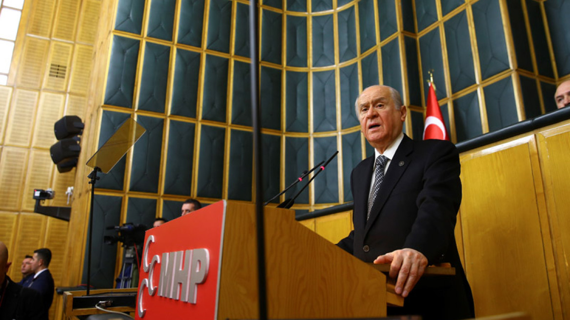 Παραλήρημα Μπαχτσελί με ύβρεις κάτα του Μητσοτάκη: «Ύπουλος και άνανδρος όσο οι παππούδες του»