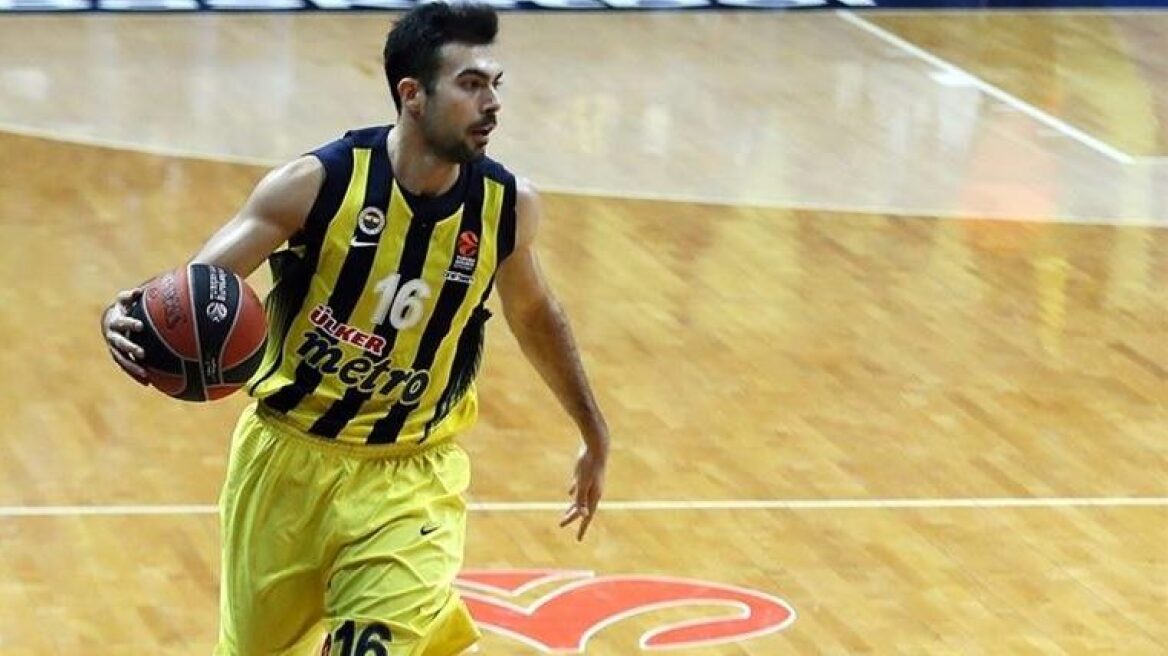 Σοκ με Κώστα Σλούκα στη Φενέρμπαχτσε!