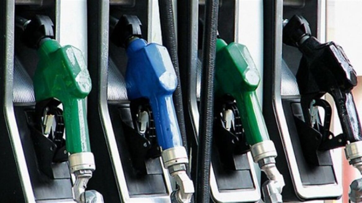 «SOS» από βενζινοπώλες: Σχεδόν όλο μας το εισόδημα πάει σε φόρους, εισφορές και προμήθειες τραπεζών