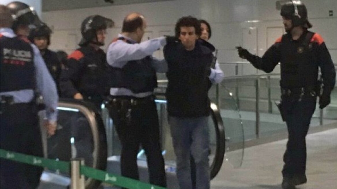 Δραματικό βίντεο: Δείτε τη σύλληψη Μαροκινού που απειλούσε να ανατινάξει τρένο