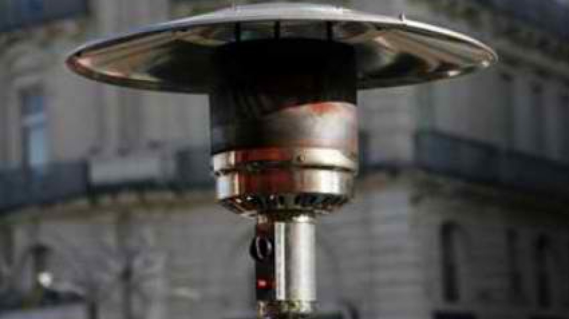 Πεζός τραυματίστηκε από σόμπα στη Λάρισα