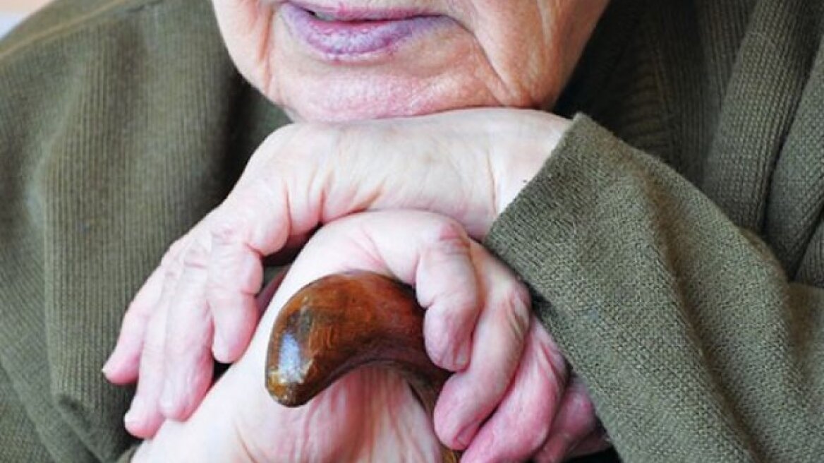 Πέλλα: Έδωσε πανάκριβα κοσμήματα σε «μαϊμού» ασφαλίστρια!