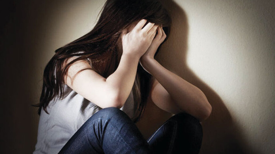 Ανατριχιαστική καταγγελία: Μητέρα κατήγγειλε ομαδικό βιασμό της στην Εύβοια