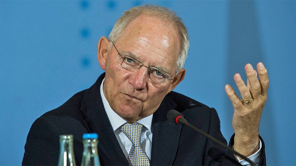 Schauble: Greece must decide if it wants to stay in Eurozone