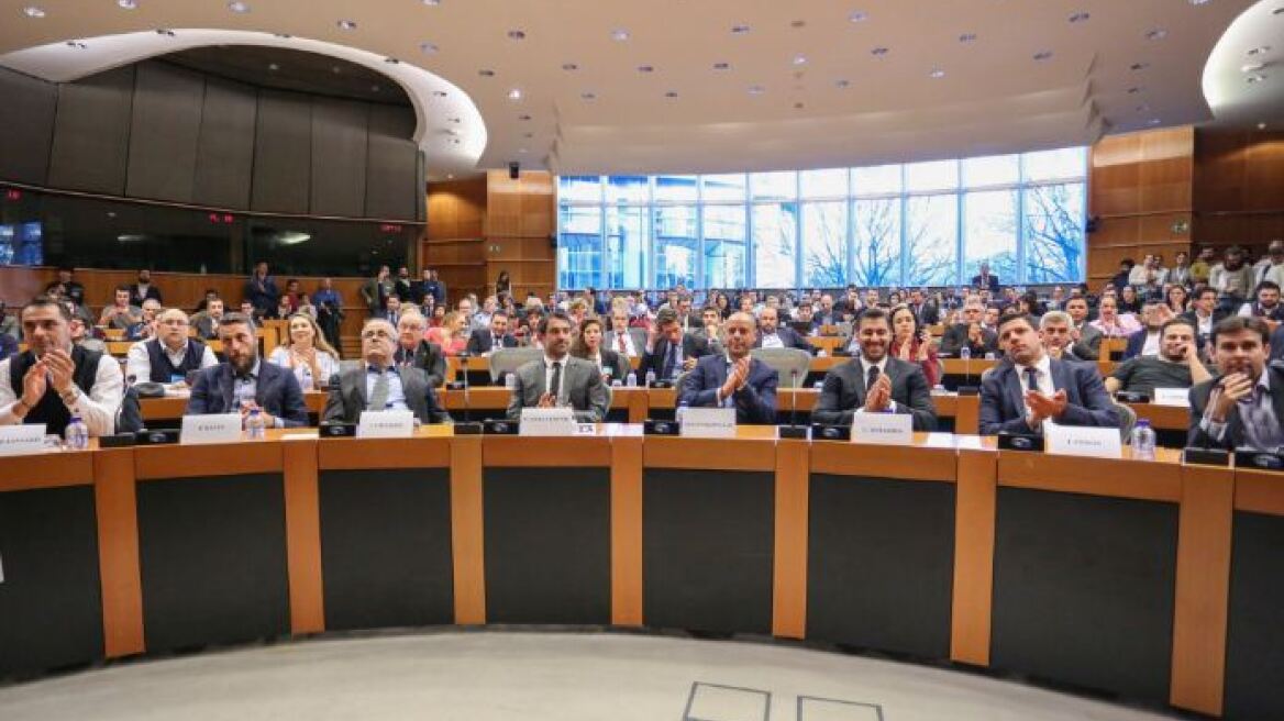 Οι πρωταθλητές Ευρώπης του 2004 στο Ευρωπαϊκό Κοινοβούλιο