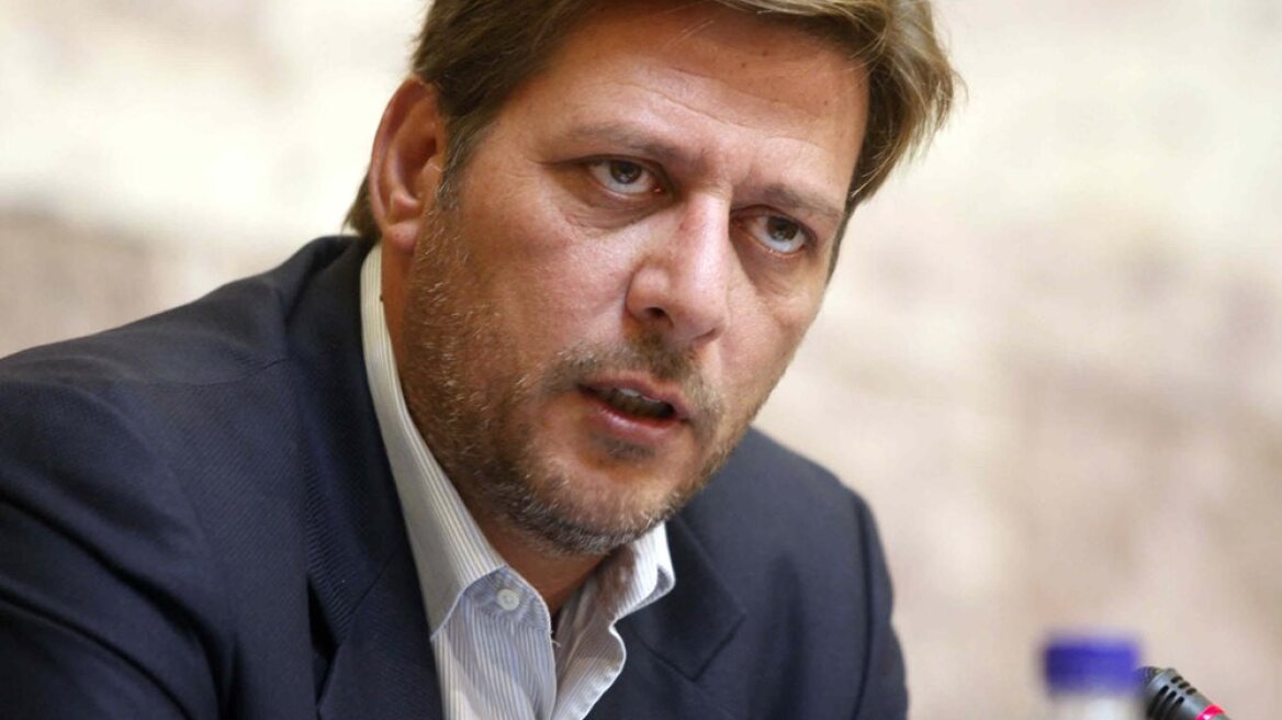 Μιλτιάδης Βαρβιτσιώτης: Τα έργα του κ. Μουζάλα προσβάλλουν και εκθέτουν τη χώρα