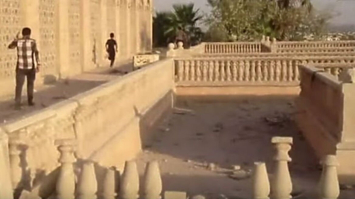 A 2.600-year-old Palace has been discovered under a shrine demolished by ISIS