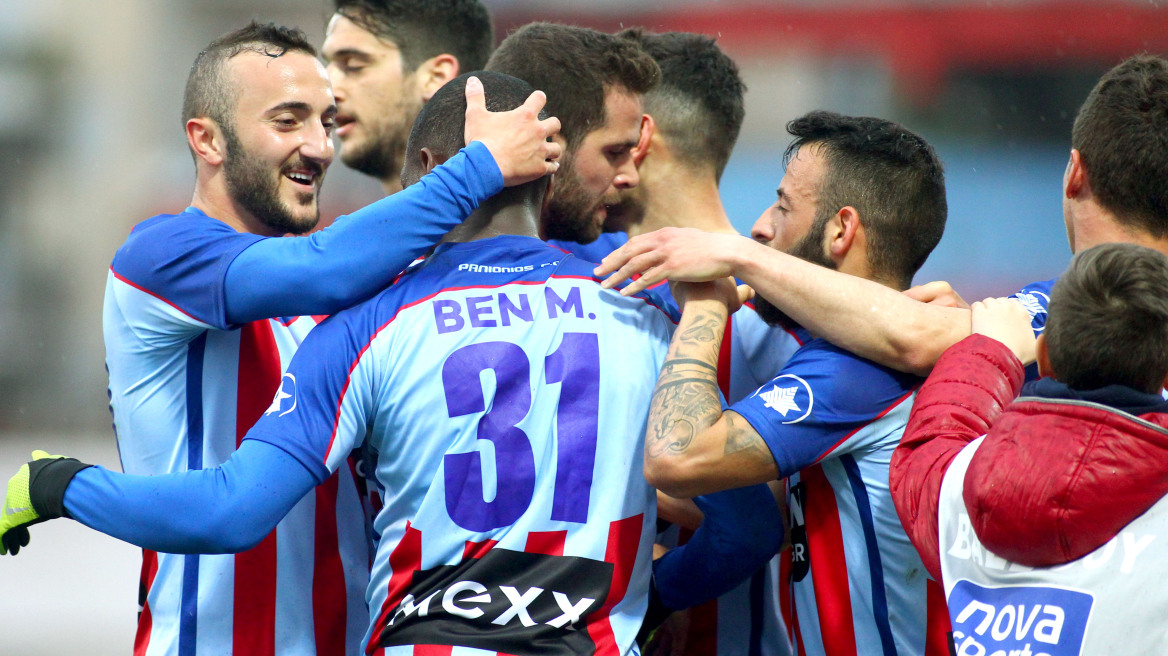 Πανιώνιος-Λάρισα 1-0: Στο -3 από την κορυφή και στη Νέα Σμύρνη συνεχίζουν να ονειρεύονται!