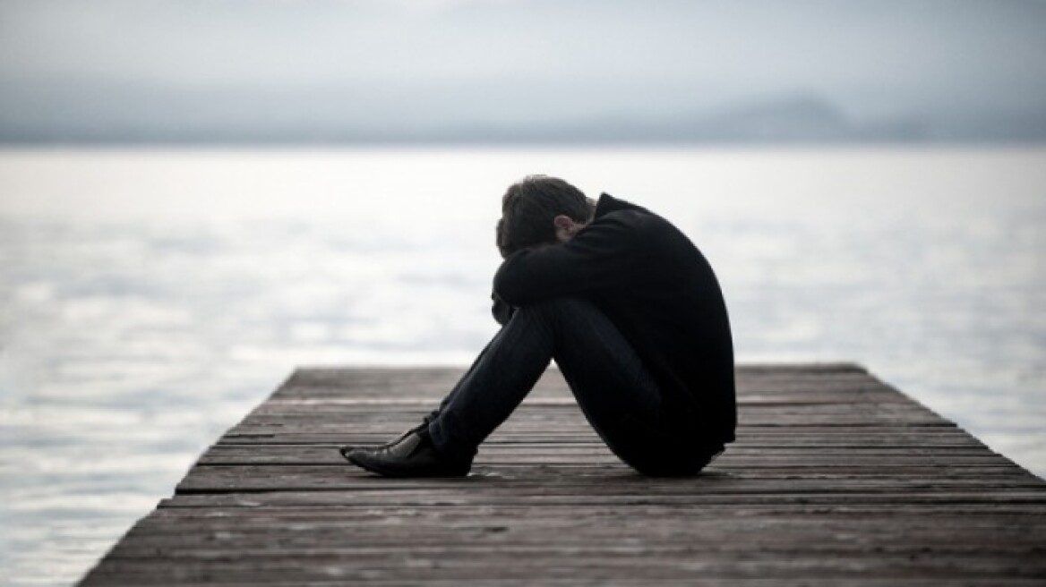 Το κοινωνικό στίγμα: Ο «κρυφός εχθρός» στη μάχη με την κατάθλιψη