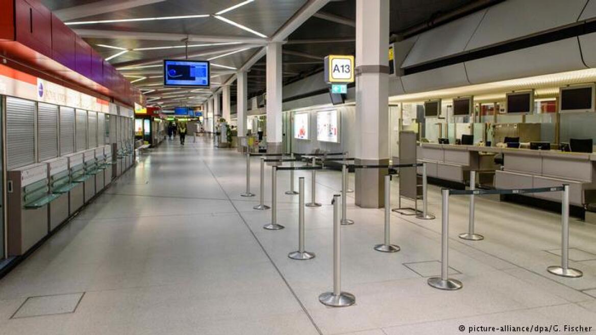 «Παρέλυσαν» τα αεροδρόμια του Βερολίνου