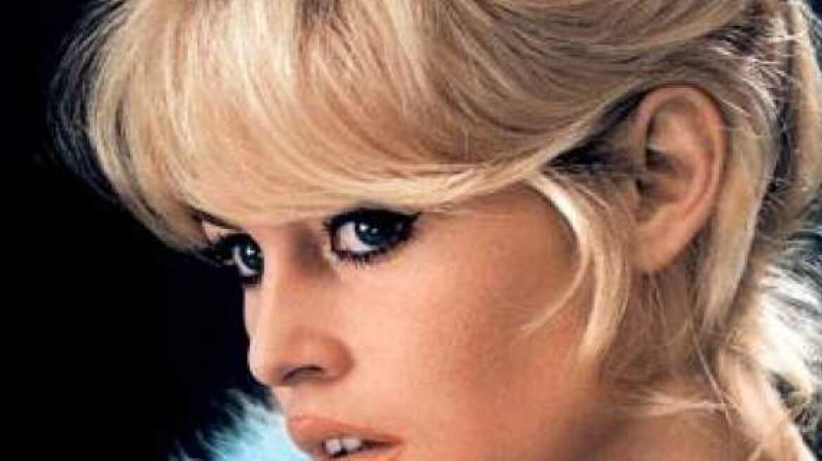 Brigitte Bardot backs French candidate Marine Le Pen (PHOTOS)