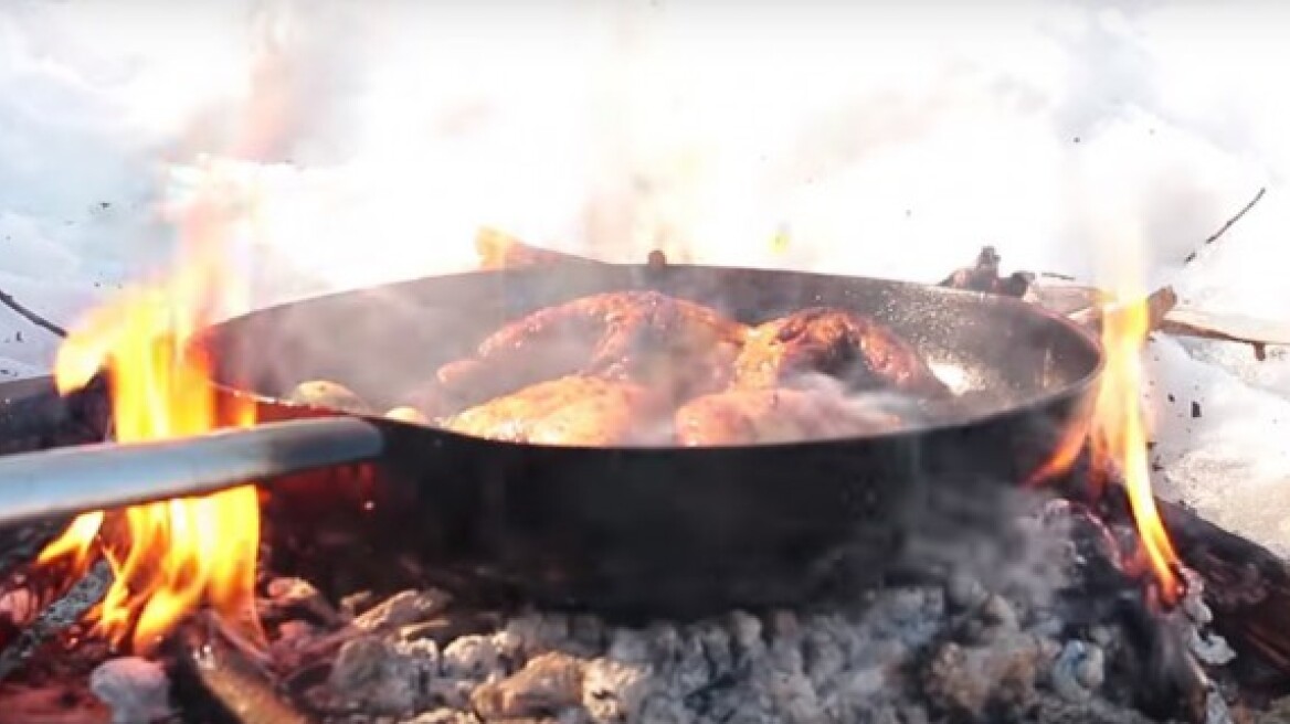 Δείτε πώς είναι το μαγείρεμα στην ύπαιθρο στα καλύτερά του!