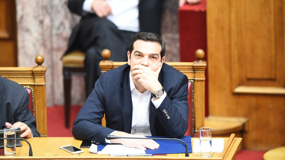 Στη Βουλή αύριο ο Τσίπρας - Θα απειλήσει με εκλογές;