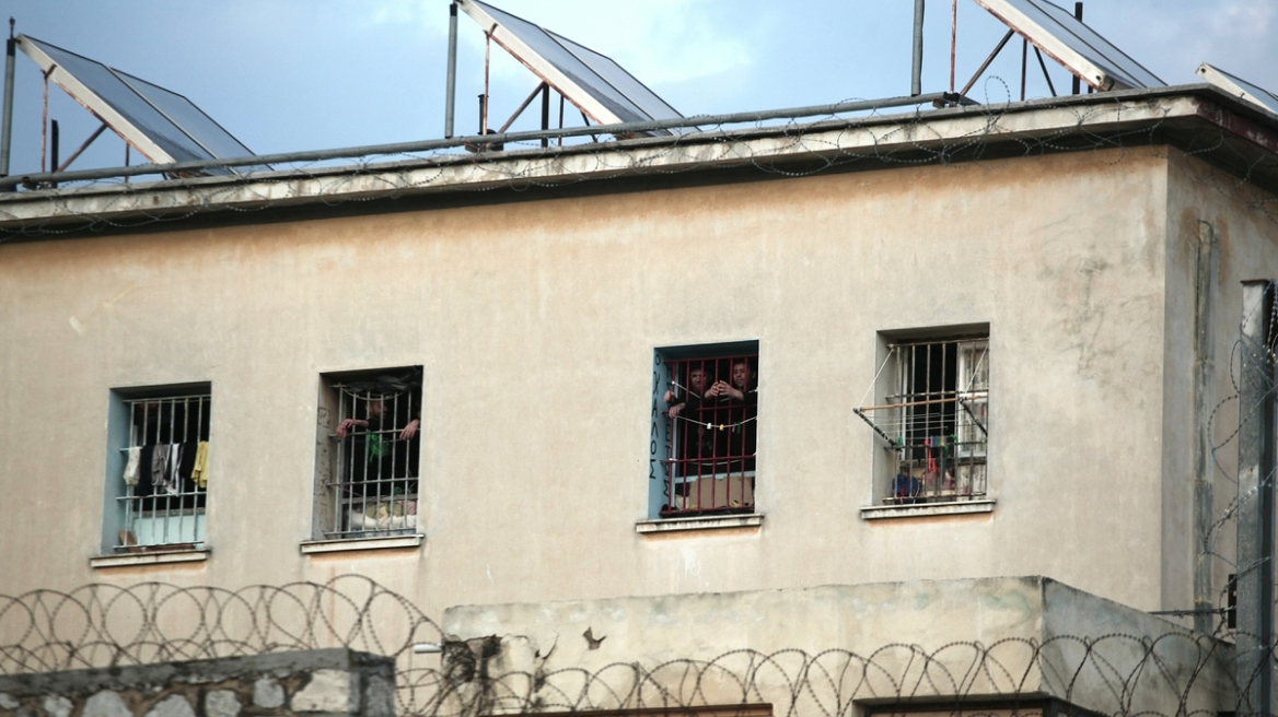 Η παγκόσμια ημέρα ποίησης γιορτάστηκε στις φυλακές Δομοκού, Νιγρίτας και Κορυδαλλού